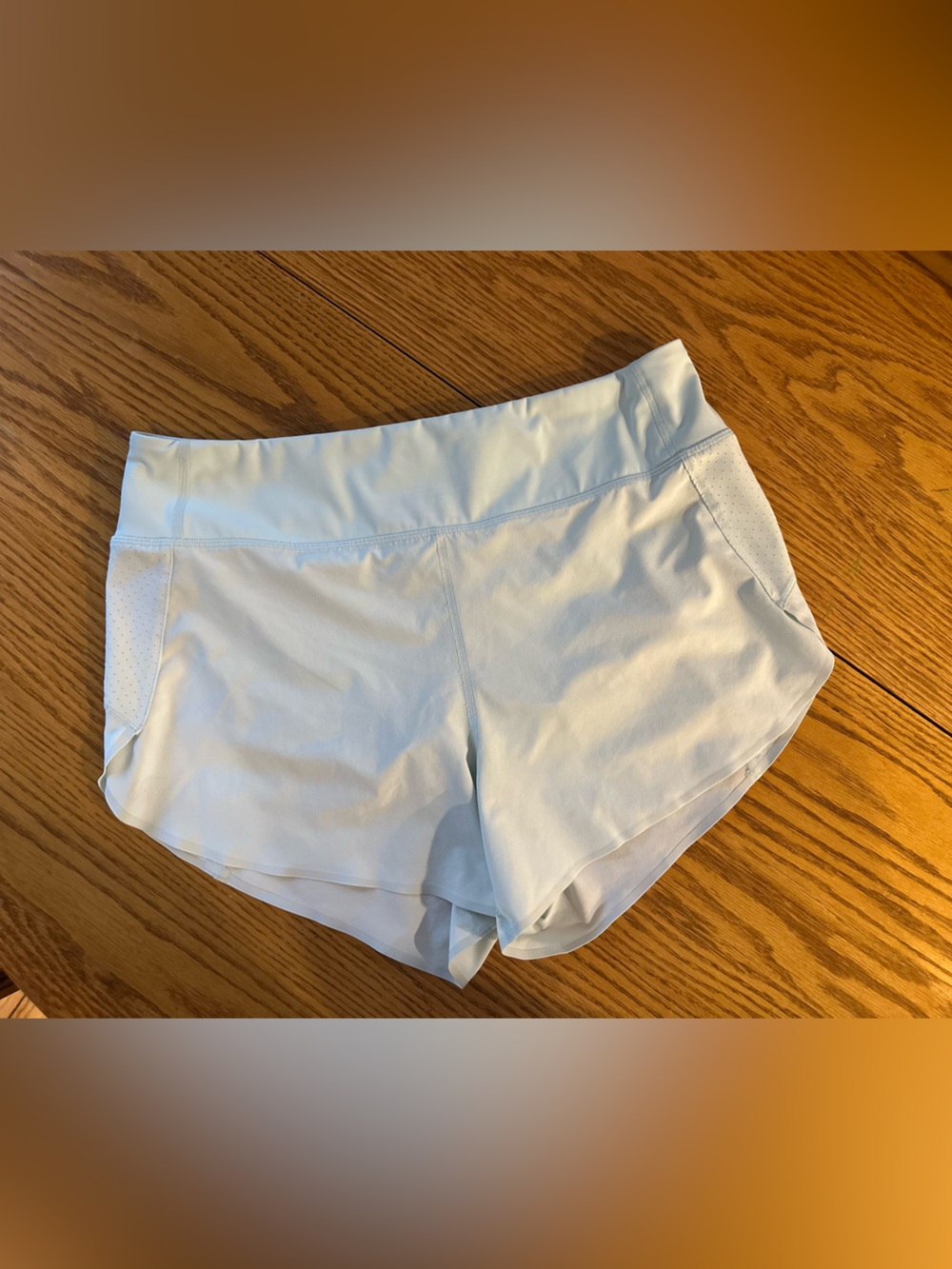 Athleta Pale Blue Run With It 3.5" Women's Athletic Shorts Medium